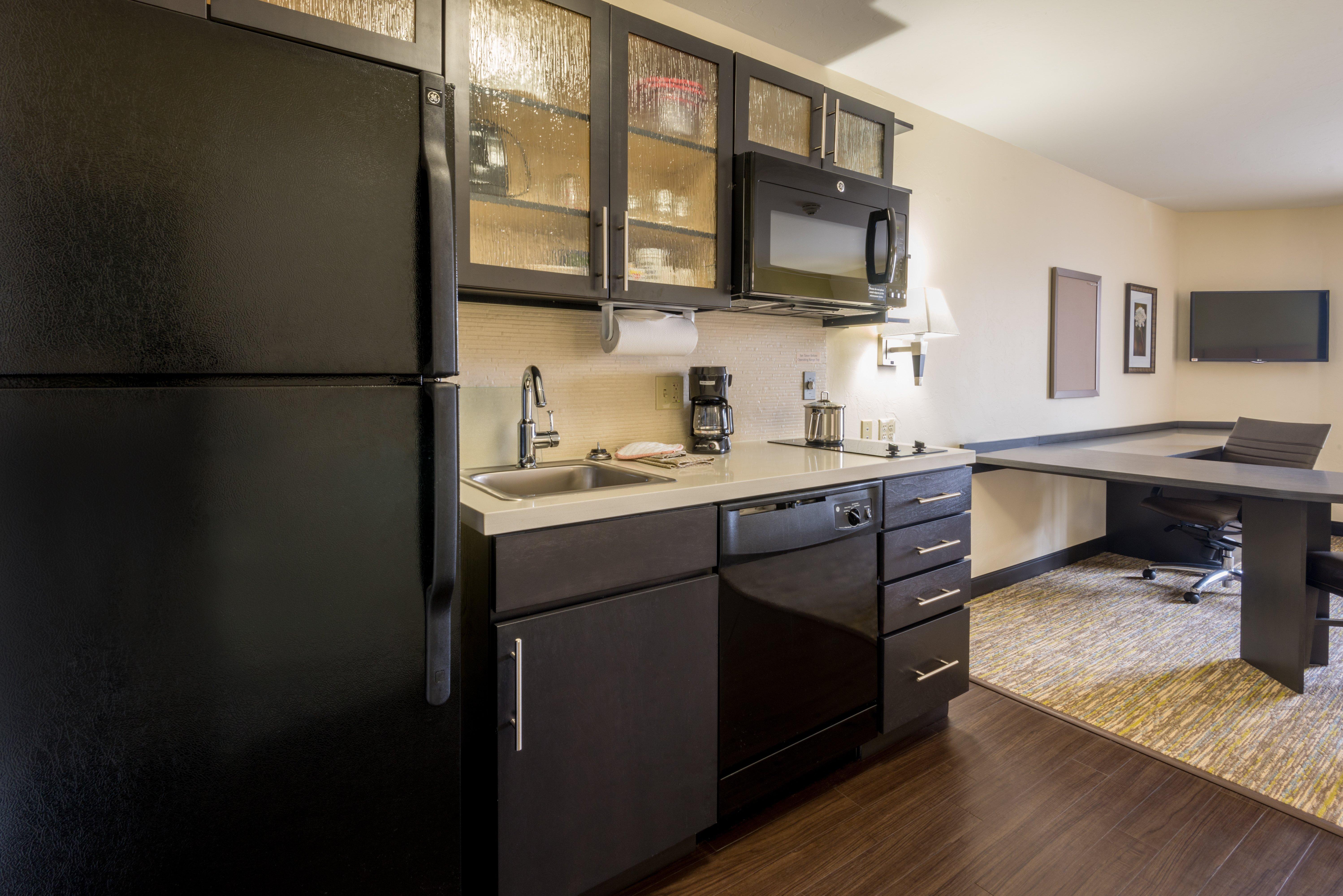 Candlewood Suites Del City By Ihg Exterior foto